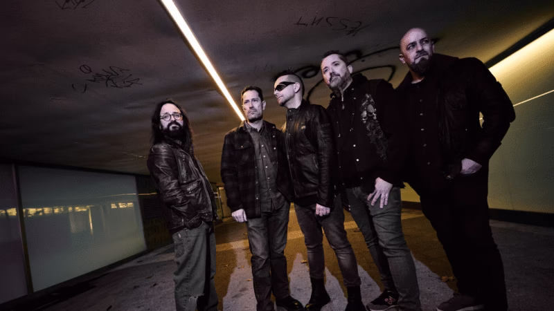Rafa Díaz (Barón Rojo) presenta su nueva banda Delascenizas y su álbum El camino del Lobo